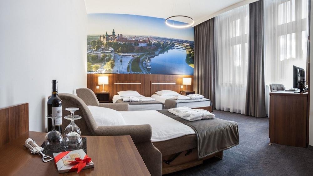 Hotell Downtown 3*