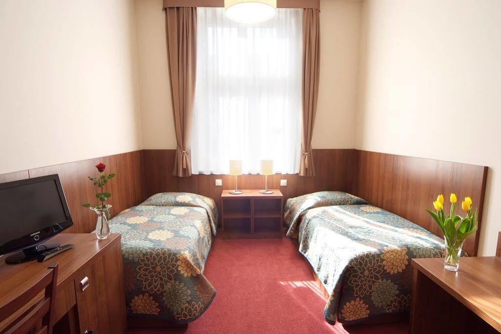 Hotell Downtown 3*